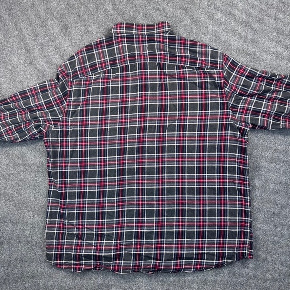 UNTUCKit Holmberg Flannel Shirt Men's 2XL Red‎ Black Blue White Plaid Outdoors - Picture 3 of 11